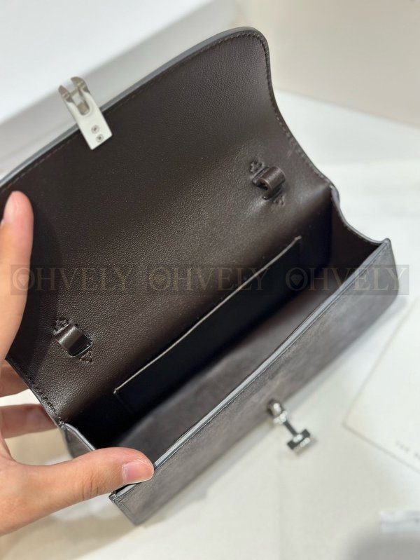 더로우 소피아 스웨이드 크로스바디백