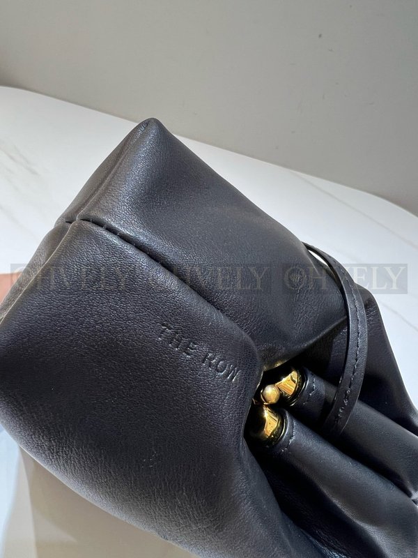 더로우 미라 클러치백