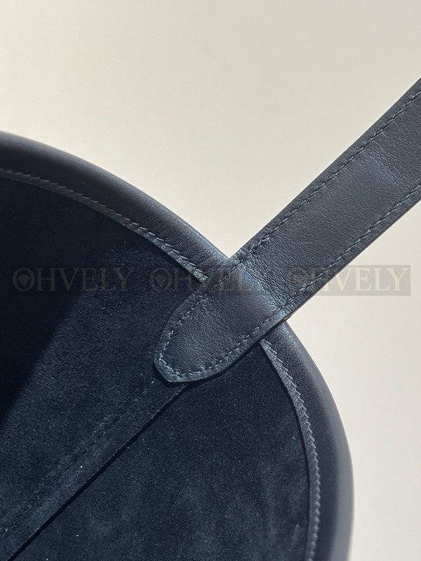 더로우 파크백 미디움 스무스 레더