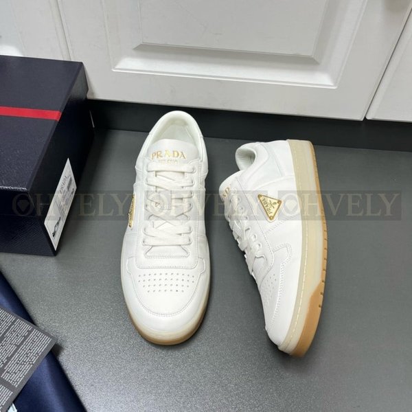 프라다 다운타운 나파 스니커즈 화이트 골드