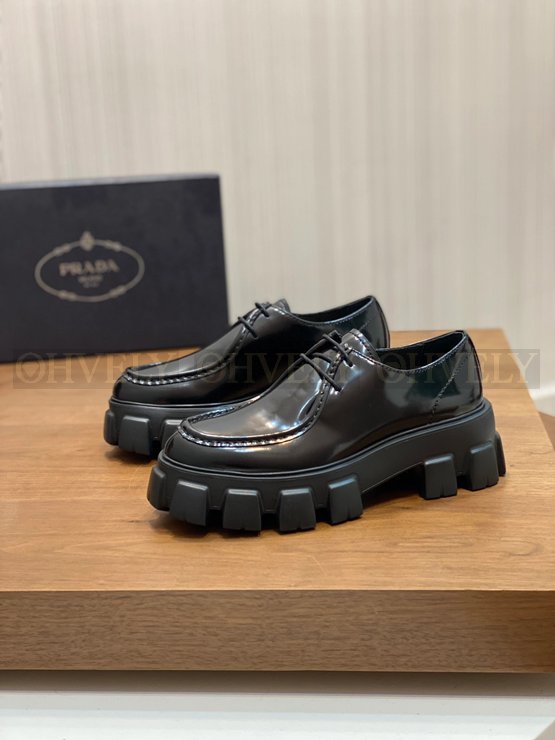 프라다 모노리스 더비 슈즈