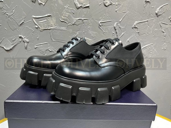 프라다 모놀리스 브러시드 로이스 레이스업 슈즈