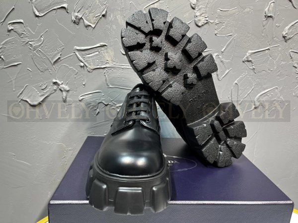 프라다 모놀리스 브러시드 로이스 레이스업 슈즈