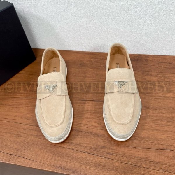프라다 삼각로고 스웨이드 슬립온