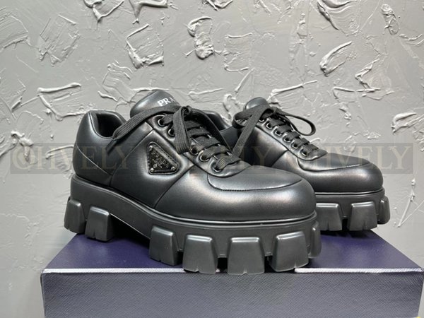 프라다 소프트 패딩 나파 레이스업 슈즈