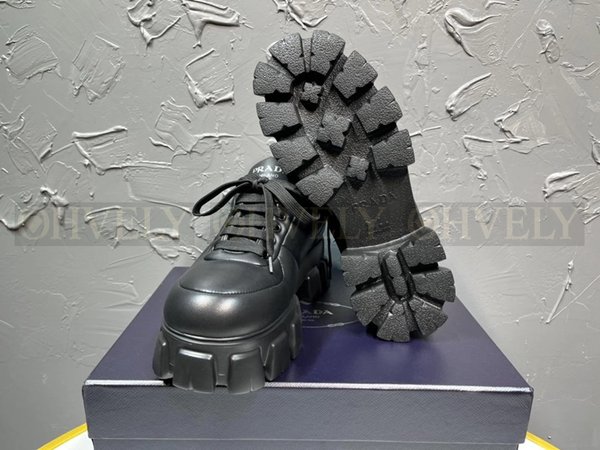 프라다 소프트 패딩 나파 레이스업 슈즈