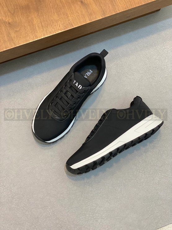 프라다 캔버스 스니커즈