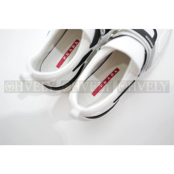 프라다 클라우드버스트 스니커즈