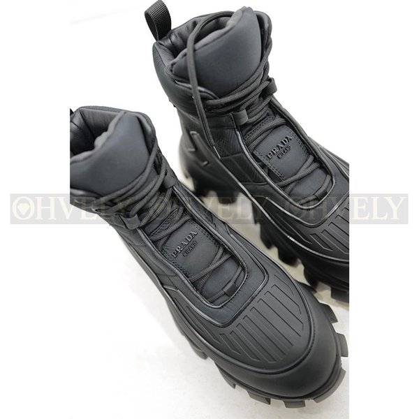 프라다 클라우드버스트 썬더 레이스업 부츠 블랙