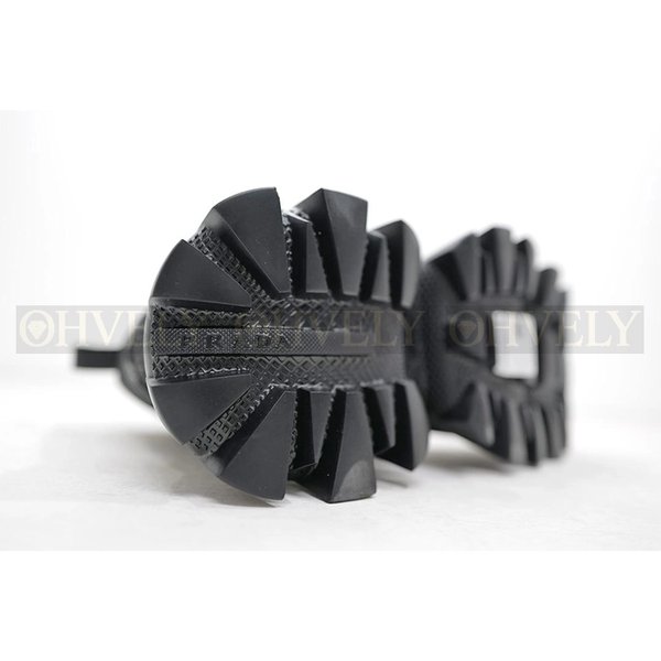 프라다 클라우드버스트 썬더 레이스업 부츠 블랙