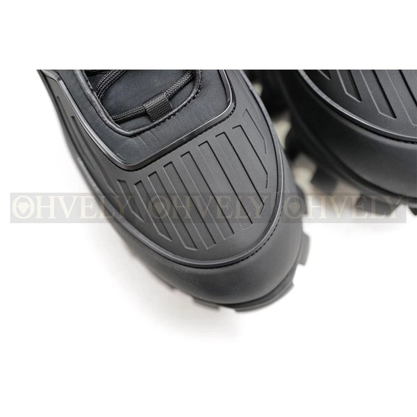 프라다 클라우드버스트 썬더 레이스업 부츠 블랙