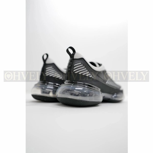 프라다 클라우드버스트 에어 스니커즈 블랙