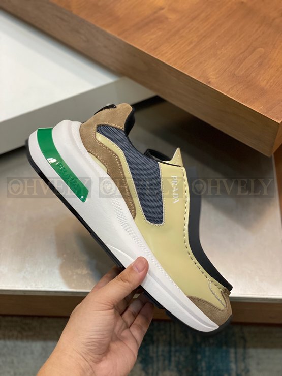 프라다 패널 청키 스니커즈