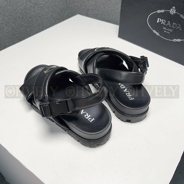 프라다 패딩 나파 크리스 크로스 샌들