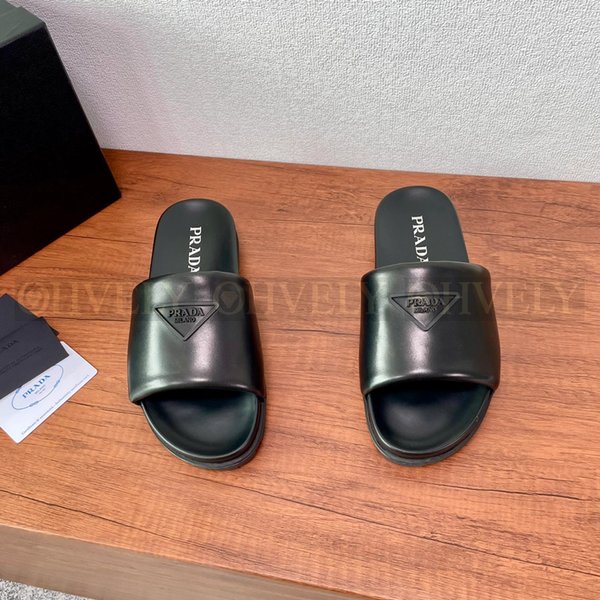 프라다 패딩 슬라이드