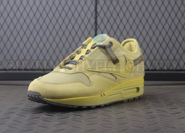 나이키 x 트래비스 스캇 에어맥스 1 캑터스 골드