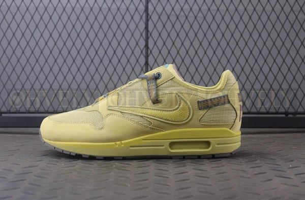 나이키 x 트래비스 스캇 에어맥스 1 캑터스 골드