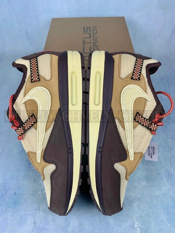 나이키 x 트래비스 스캇 에어맥스 1 캑터스 브라운