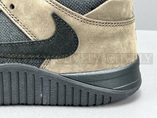 나이키 조던 x 트래비스 스캇 점프맨 잭 TR 블랙 앤 다크 모카