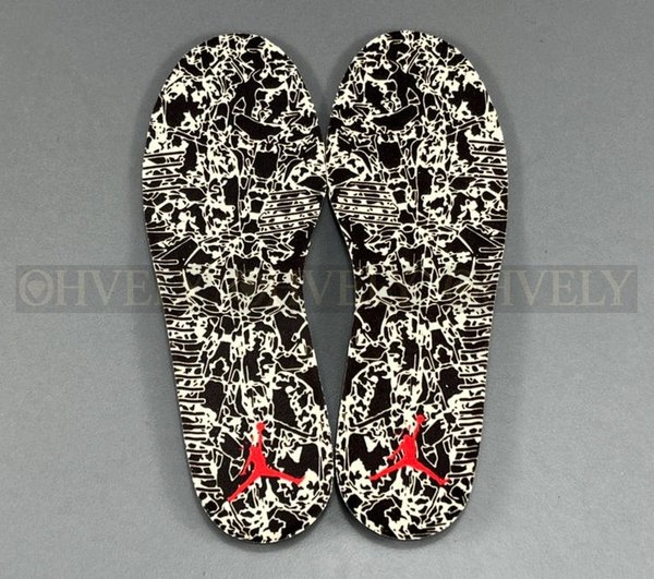 나이키 조던 x 트래비스 스캇 점프맨 잭 TR 세일 앤 다크 모카