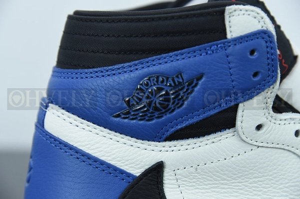 나이키 조던 1 x 트래비스 스캇 x 프라그먼트 레트로 하이 OG SP 밀리터리 블루