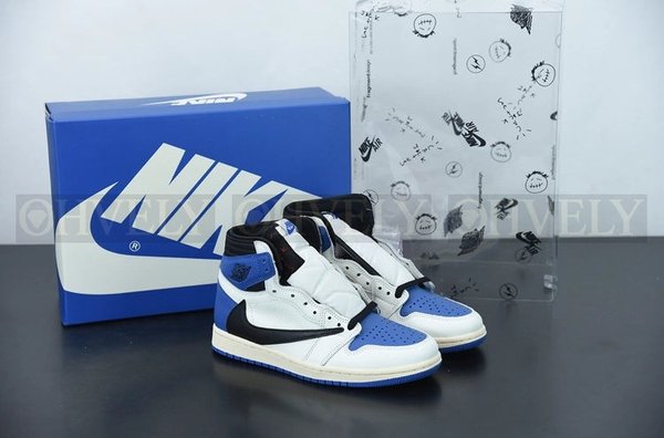 나이키 조던 1 x 트래비스 스캇 x 프라그먼트 레트로 하이 OG SP 밀리터리 블루