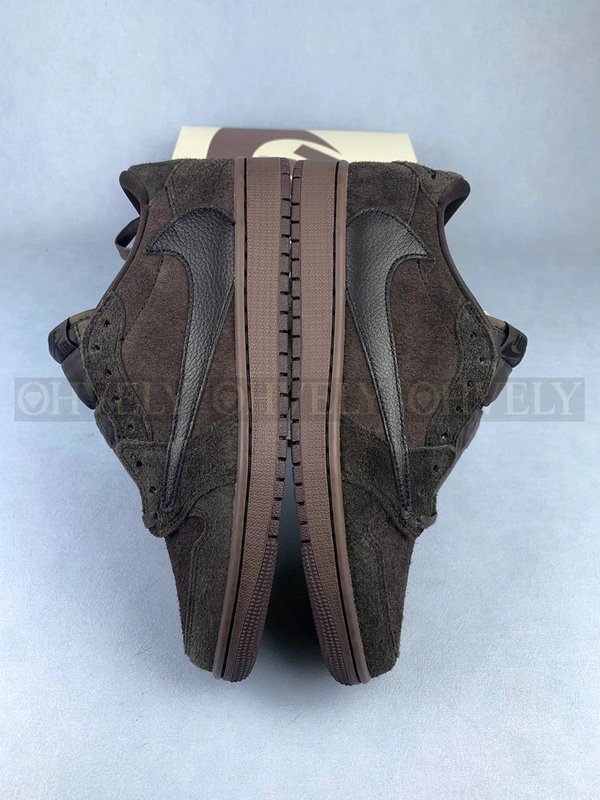 나이키 조던 1 x 트래비스 스캇 레트로 로우 OG SP 벨벳 브라운