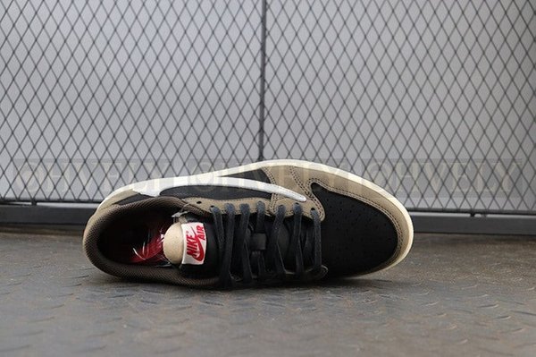 나이키 조던1 트래비스 스캇 레트로 로우 OG SP 모카