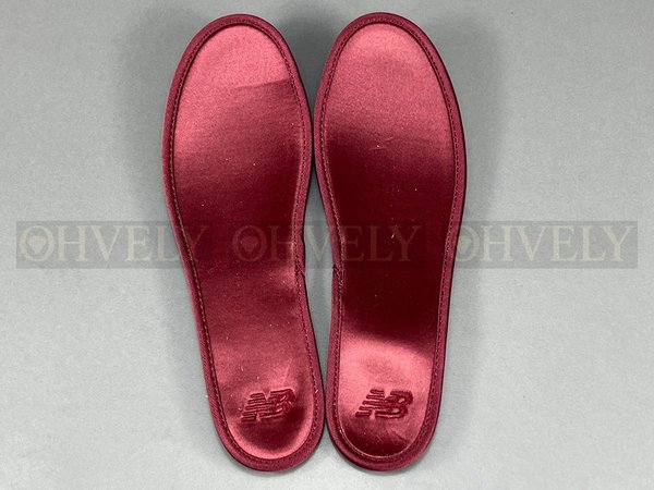 뉴발란스 2002R 프로텍션 팩 징크 에펠탑