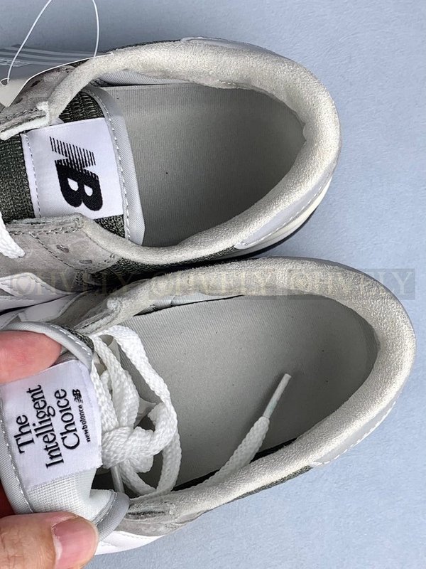 뉴발란스 990 메이드 인 USA 그레이