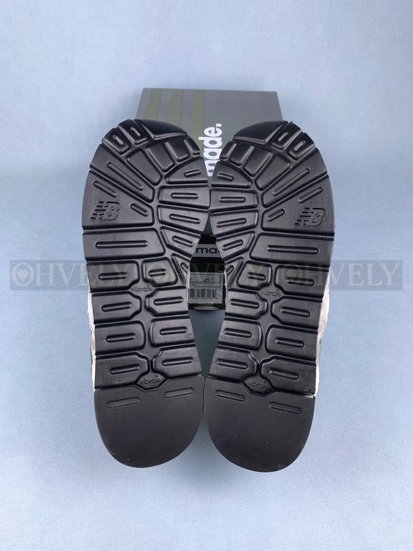 뉴발란스 990 메이드 인 USA 그레이