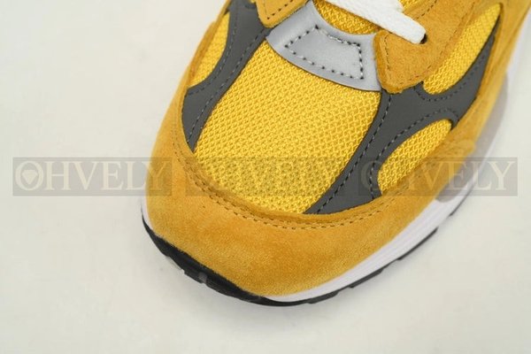 뉴발란스 992 메이드 인 USA 골드 크림