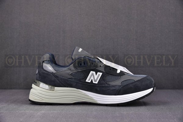 뉴발란스 992 메이드 인 USA 네이비