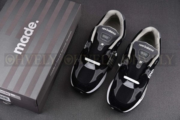 뉴발란스 992 메이드 인 USA 블랙 그레이