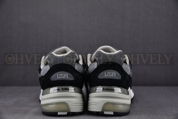 뉴발란스 992 메이드 인 USA 블랙 그레이