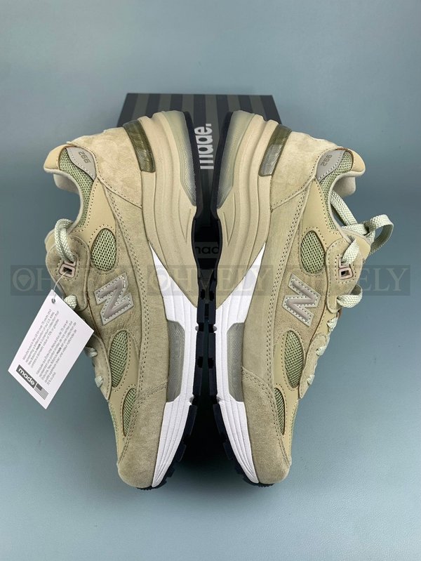 뉴발란스 992 메이드 인 USA 탄