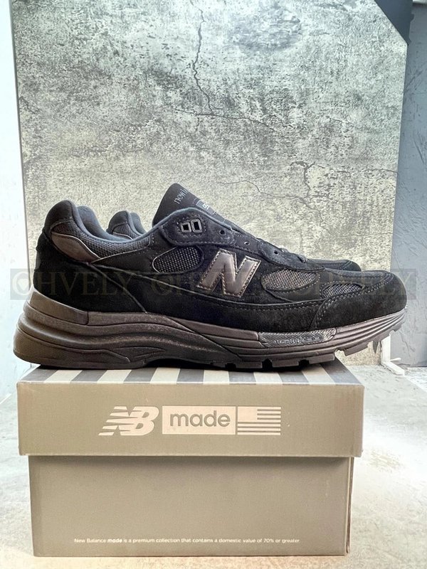 뉴발란스 992 메이드 인 USA 트리플 블랙