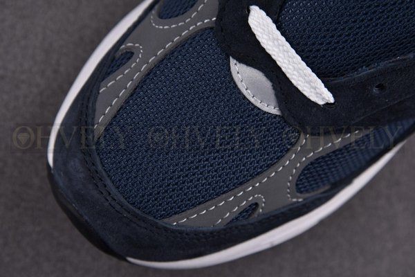 뉴발란스 993 메이드 인 USA 네이비 - D 스탠다드