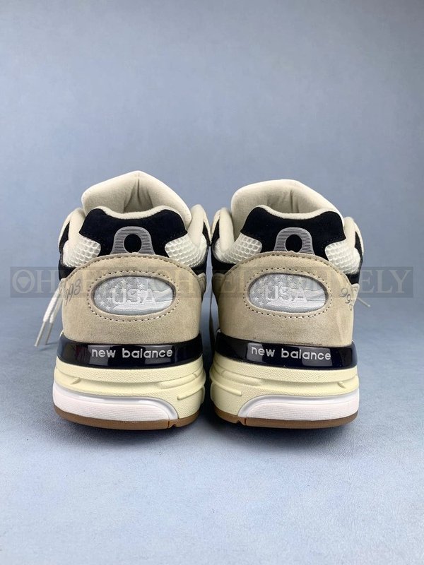뉴발란스 993 메이드 인 USA 씨 솔트 블랙