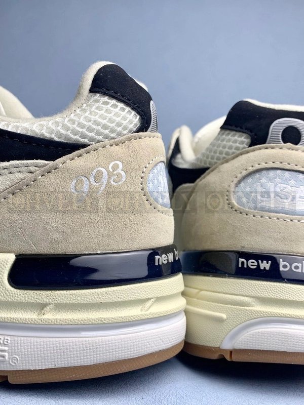 뉴발란스 993 메이드 인 USA 씨 솔트 블랙