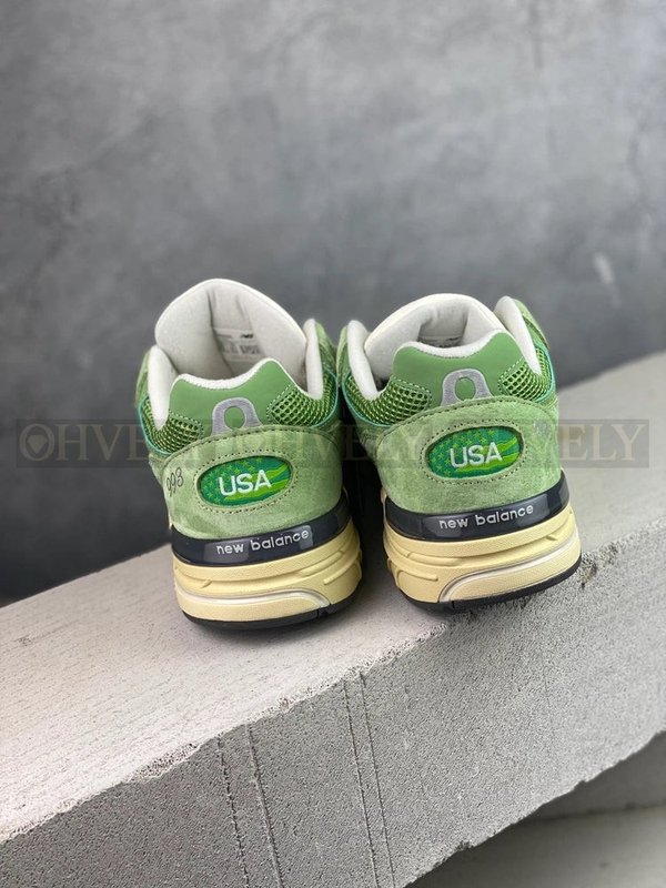 뉴발란스 993 메이드 인 USA 차이브 씨 솔트