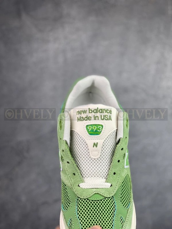 뉴발란스 993 메이드 인 USA 차이브 씨 솔트