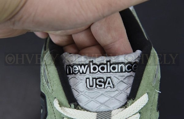 뉴발란스 x JJJ자운드 990v3 올리브