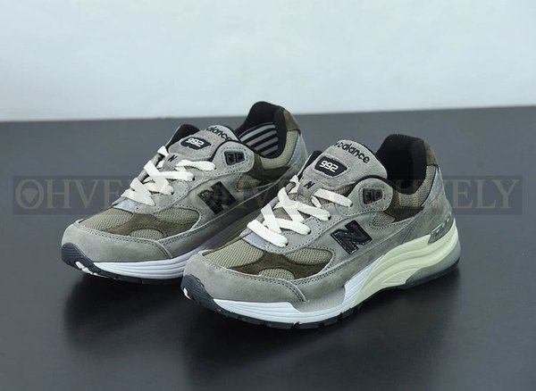 뉴발란스 x JJJ자운드 992 메이드 인 USA 그레이