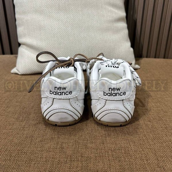 뉴발란스 x 미우 미우 530 SL 레더 스니커즈 화이트