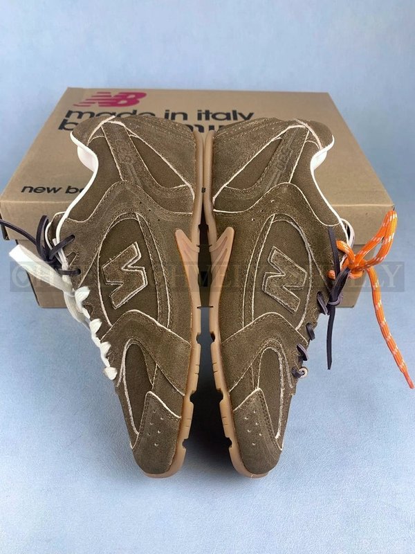 뉴발란스 x 미우 미우 530 스웨이드 메쉬 스니커즈 시나몬