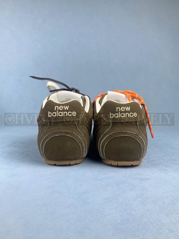 뉴발란스 x 미우 미우 530 스웨이드 메쉬 스니커즈 시나몬