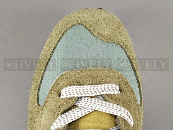 뉴발란스 x 스톤 아일랜드 574 레거시 그린