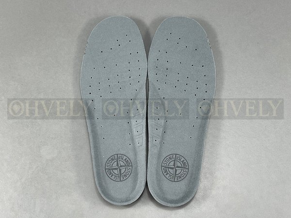 뉴발란스 x 스톤 아일랜드 991v2 메이드 인 UK 블랙 올리브 나이트