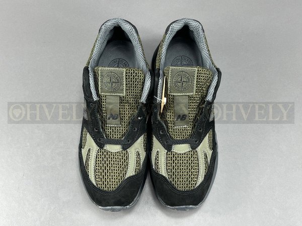 뉴발란스 x 스톤 아일랜드 991v2 메이드 인 UK 블랙 올리브 나이트